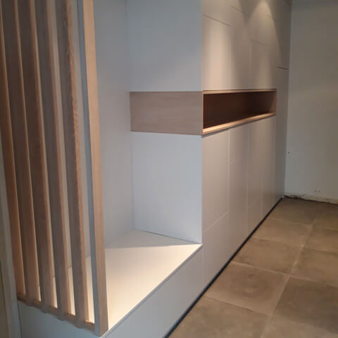 Meuble sur-mesure dans l'entrée